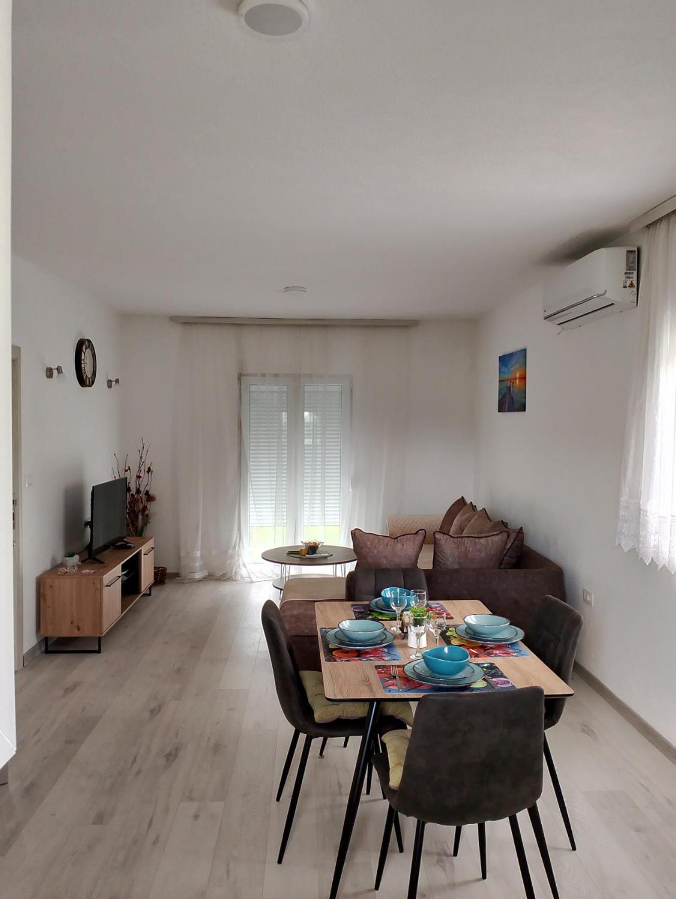 Knezevic Apartman Podgorica Extérieur photo